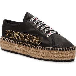 Espadryle LOVE MOSCHINO - JA10173G07JB0000 Nero. Czarne espadryle damskie Love Moschino, na co dzień, bez wzorów, ze skóry, bez obcasa, na płaskiej podeszwie, bez zapięcia. Za 839,00 zł.