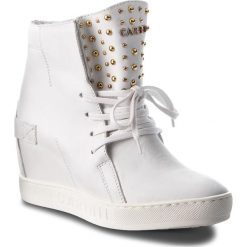 Sneakersy CARINII - B4392 G34-000-000-B88. Białe półbuty damskie Carinii, ze skóry. W wyprzedaży za 259,00 zł.