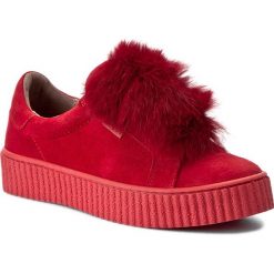 Sneakersy NESSI - 17111 Czerwony W-K. Czerwone półbuty damskie Nessi, ze skóry. W wyprzedaży za 209,00 zł.