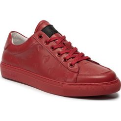 Sneakersy TOGOSHI - TG-15-03-000127 108. Czerwone sneakersy męskie Togoshi, na co dzień, bez wzorów, ze skóry, bez zapięcia. W wyprzedaży za 229,00 zł.