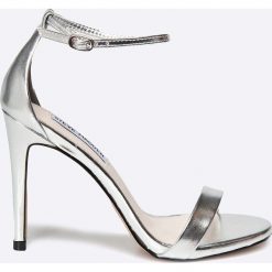 Steve Madden - Sandały. Szare sandały damskie marki Steve Madden, z materiału, na obcasie. W wyprzedaży za 269,90 zł.