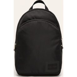 Calvin Klein Jeans - Plecak. Różowe plecaki damskie Calvin Klein Jeans, bez wzorów, z jeansu. Za 449,90 zł.