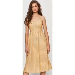 Only - Sukienka. Niebieskie sukienki damskie ONLY, na co dzień, bez wzorów, z bawełny, casualowe, bez kołnierzyka, bez rękawów, midi, rozkloszowane. Za 149,90 zł.