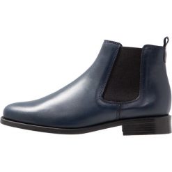 Pinto Di Blu Ankle boot bleu. Niebieskie botki damskie na zamek Pinto Di Blu, z materiału. Za 369,00 zł.