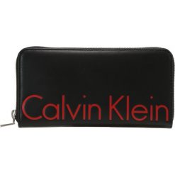 Portfele damskie: Calvin Klein Jeans LARGE ZIPAROUND TECH Portfel black