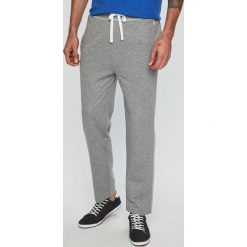 Polo Ralph Lauren - Spodnie. Szare spodnie męskie Polo Ralph Lauren, na co dzień, s, bez wzorów, z dzianiny, casualowe. W wyprzedaży za 179,90 zł.