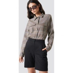 NA-KD Classic Dopasowane spodnie z wysokim stanem - Black. Czarne spodnie damskie NA-KD Classic, z podwyższonym stanem. W wyprzedaży za 60,97 zł.