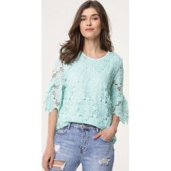 Miętowa Bluzka Ingenuous. Zielone bluzki damskie Born2be, xl, bez wzorów, z okrągłym kołnierzem, z krótkim rękawem. Za 79,99 zł.