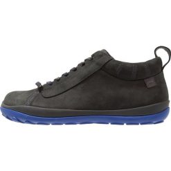 Camper PEU PISTA Sznurowane obuwie sportowe charcoal. Szare buty skate męskie Camper, z kauczuku, na sznurówki. Za 749,00 zł.