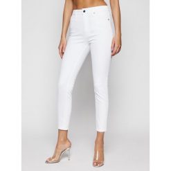Jeansy Skinny Fit Calvin Klein Jeans J20J213315. Białe jeansy damskie Calvin Klein Jeans. Za 449,00 zł.