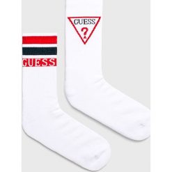 Guess Jeans - Skarpety (2 pack). Białe skarpetki męskie Guess Jeans, z aplikacjami, z elastanu. Za 59,90 zł.
