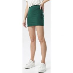 Zielona Spódnica Ilene. Zielone spódniczki damskie Born2be, na co dzień, s, bez wzorów, z dzianiny, eleganckie, mini, proste. Za 54,99 zł.