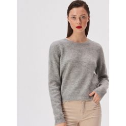Sweter z kontrastowym wiązaniem na plecach - Jasny szary. Szare swetry damskie Sinsay, xl, bez wzorów, bez rękawów, bez kaptura. Za 49,99 zł.
