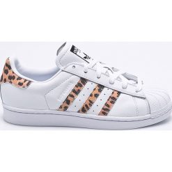 Adidas Originals - Buty Superstar. Szare buty sportowe damskie adidas Originals, z gumy. W wyprzedaży za 349,90 zł.