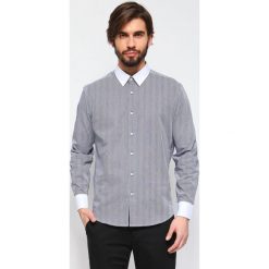 KOSZULA DŁUGI RĘKAW MĘSKA REGULAR FIT. Czarne koszule męskie marki Top Secret, m. Za 39,99 zł.