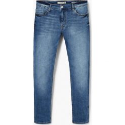 Mango Man - Jeansy Jude3. Niebieskie jeansy męskie regular Mango Man, z bawełny. Za 139,90 zł.