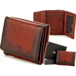 Portfel skórzany damski DAAG Alive P-17 vintage czerwony - Czerwony. Czerwone portfele damskie daag, bez wzorów, ze skóry. Za 143,99 zł.