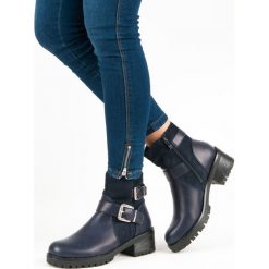 GRANATOWE BOTKI NA PLATFORMIE. Niebieskie botki damskie marki Ideal Shoes, bez obcasa, na platformie, bez zapięcia. Za 91,80 zł.