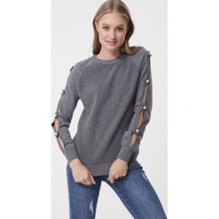 Ciemnoszary Sweter Charnock. Szare swetry damskie Born2be, s, z aplikacjami, z dzianiny, bez rękawów, długie, bez kaptura. Za 79,99 zł.