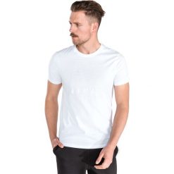 Armani Exchange Koszulka Biały. Białe podkoszulki męskie Armani Exchange, xs, z nadrukiem, z bawełny, bez kołnierzyka, z krótkim rękawem. Za 264,95 zł.