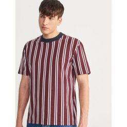 T-shirt w paski - Bordowy. Czerwone t-shirty męskie Reserved, xl, w paski, bez kołnierzyka. W wyprzedaży za 24,99 zł.