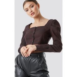 Trendyol Button Detailed Cropped Top - Black,Red. Czerwone topy damskie marki Trendyol, bez wzorów, bez kołnierzyka. Za 121,95 zł.