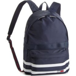 Plecak TOMMY JEANS - Tj Varsity Classic B AU0AU00253 496. Niebieskie plecaki damskie marki Tommy Jeans, z jeansu. Za 399,00 zł.