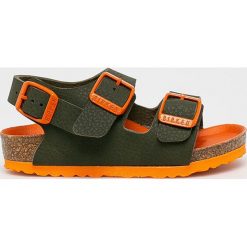 Birkenstock - Sandały dziecięce Milano Kids. Żółte sandały chłopięce Birkenstock, ze skóry, na klamry. W wyprzedaży za 169,90 zł.