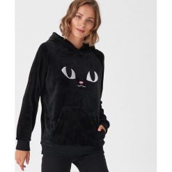 Bluza z aplikacją - Czarny. Czarne bluzy damskie House, s, z aplikacjami. W wyprzedaży za 79,99 zł.