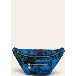 Desigual - Nerka. Niebieskie nerki damskie Desigual, w paski, z poliesteru, duże, bez dodatków. W wyprzedaży za 149,90 zł.