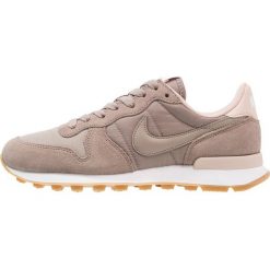 Nike Sportswear INTERNATIONALIST Sneakersy niskie sepia stone/particle beige. Szare trampki i tenisówki damskie Nike Sportswear, bez wzorów, ze skóry, bez zapięcia. Za 379,00 zł.