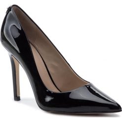 Szpilki GUESS - Blix14 FL7X14 PAT08 BLACK. Czarne półbuty damskie Guess, z aplikacjami, ze skóry ekologicznej, eleganckie, bez obcasa, na obcasie, bez zapięcia. Za 629,00 zł.