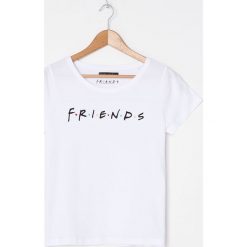 Koszulka Friends - Biały. Białe koszulki damskie House, s, bez wzorów, bez kołnierzyka. Za 39,99 zł.
