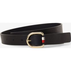 Tommy Hilfiger - Damski pasek skórzany, niebieski. Niebieskie paski damskie TOMMY HILFIGER, w paski, ze skóry, eleganckie. Za 179,95 zł.