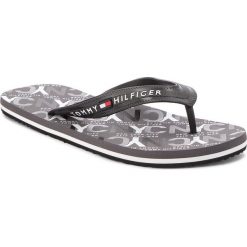 Japonki TOMMY HILFIGER - City Print Beach Sandal FM0FM01361 Black 990. Zielone japonki męskie marki OLAIAN. W wyprzedaży za 109,00 zł.