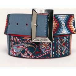 Desigual - Pasek. Czerwone paski damskie Desigual, w paski, ze skóry ekologicznej. W wyprzedaży za 179,90 zł.