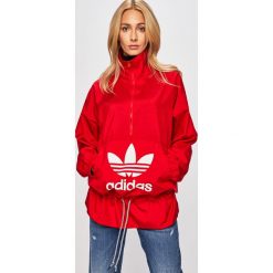 Adidas Originals - Kurtka. Czerwone kurtki damskie adidas Originals, bez wzorów, z tkaniny, długie. Za 349,90 zł.