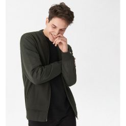 Bluza typu bomber - Khaki. Brązowe bluzy męskie House, s, bez wzorów, bez kołnierzyka, bez rękawów, bez kaptura. Za 99,99 zł.