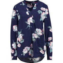 Tuniki damskie: Tom Joule PRINTED WOVEN BLOUSE Tunika navy poppy