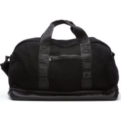 Torba sportowa, podróżna unisex Big Star GG574184. Czarne torby męskie sportowe BIG STAR, w paski, sportowe. Za 159,99 zł.