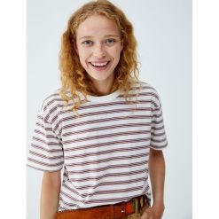 Koszulka w różnokolorowe paski. Szare bluzki damskie marki Pull&Bear, w paski. Za 49,90 zł.
