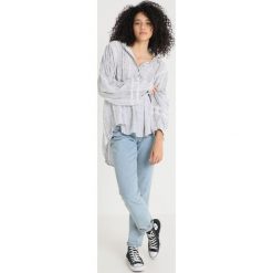 Free People BAJA BABE Bluzka blue. Niebieskie bluzki damskie marki Free People, bez wzorów, z bawełny, bez kołnierzyka, bez rękawów. Za 539,00 zł.