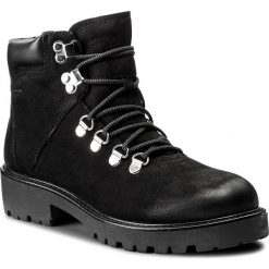 Trapery VAGABOND - Kenova 4457-050-20 Black. Czarne trapery damskie Vagabond, ze skóry, klasyczne, bez obcasa, bez zapięcia. W wyprzedaży za 329,00 zł.