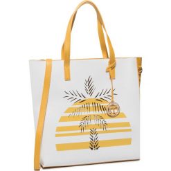 Torebka MONNARI - BAG1800-000 White With Yellow. Żółte torebki klasyczne damskie Monnari, bez wzorów, ze skóry ekologicznej, klasyczne, bez dodatków. W wyprzedaży za 139,00 zł.
