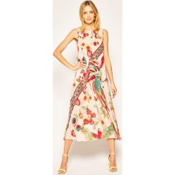 Sukienka letnia Red Valentino TR0VA6I5. Różowe sukienki damskie Red Valentino, na lato, bez wzorów, z jedwabiu, bez kołnierzyka, bez rękawów. W wyprzedaży za 3679,00 zł.