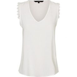 Vero Moda Damska bluzka Lace y Boca Sl Top Snow White (rozmiar M). Białe bluzki damskie Vero Moda, m, bez wzorów, z materiału, bez kołnierzyka, bez rękawów. W wyprzedaży za 58,00 zł.
