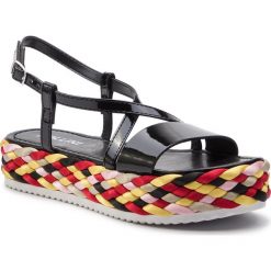 Sandały POLLINI - SA16584G07TS300A Ner/Tr.Multi. Czarne klapki damskie Pollini, z materiału. W wyprzedaży za 469,00 zł.