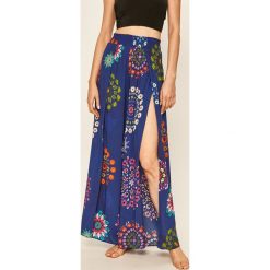 Desigual - Spodnie plażowe. Stroje kąpielowe damskie Desigual, s, z wiskozy. W wyprzedaży za 179,90 zł.