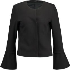 More & More Żakiet black. Czarne kurtki damskie marki More & More, bez wzorów, z elastanu, bez kaptura. W wyprzedaży za 356,85 zł.