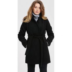 Czarny Płaszcz Stop The Shiver. Czarne bez kategorii marki other, na zimę, xl. Za 299,99 zł.